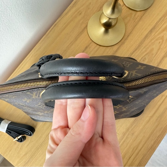 ✅AUTHENTIC✅LOUIS VUITTON ALMA PM - Picture 7 of 15